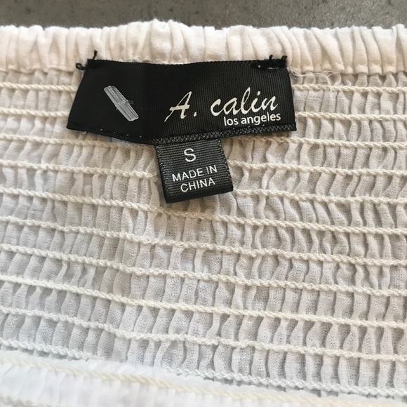 Beautiful boho embroidered top size small - Picture 7 of 7